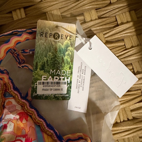 Bydee Cabana Bikini Top - Picture 2 of 2